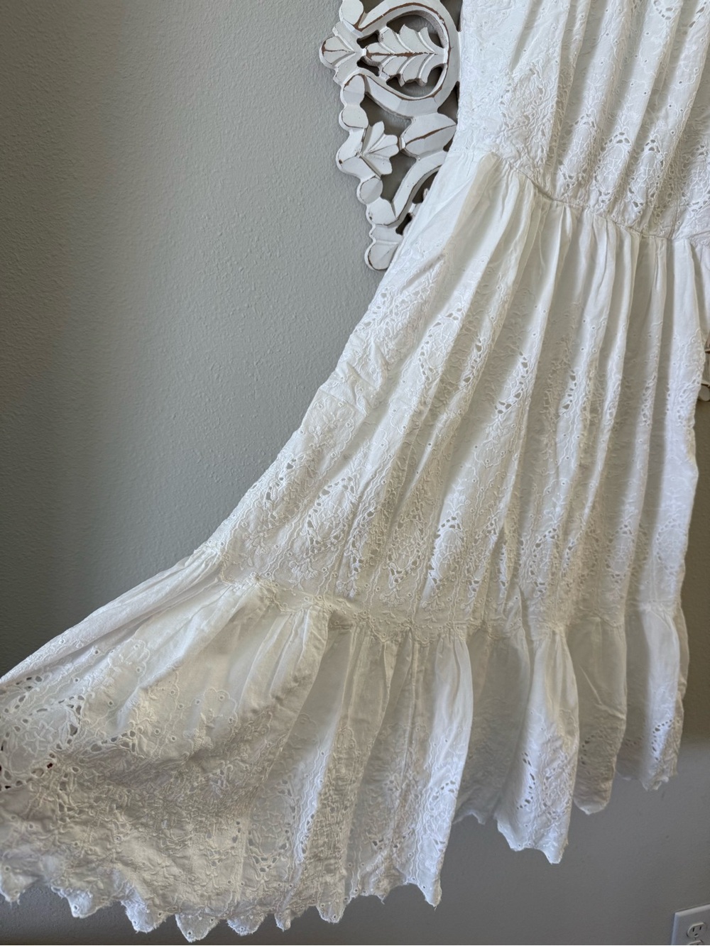 Maeve Anthropologie Tiered White Eyelet Midi Dress, Bridal, Bachelorette size 10 - Picture 4 of 11